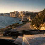 Blog vacances en corse : route côtière Corse vers Bonifacio depuis la voiture